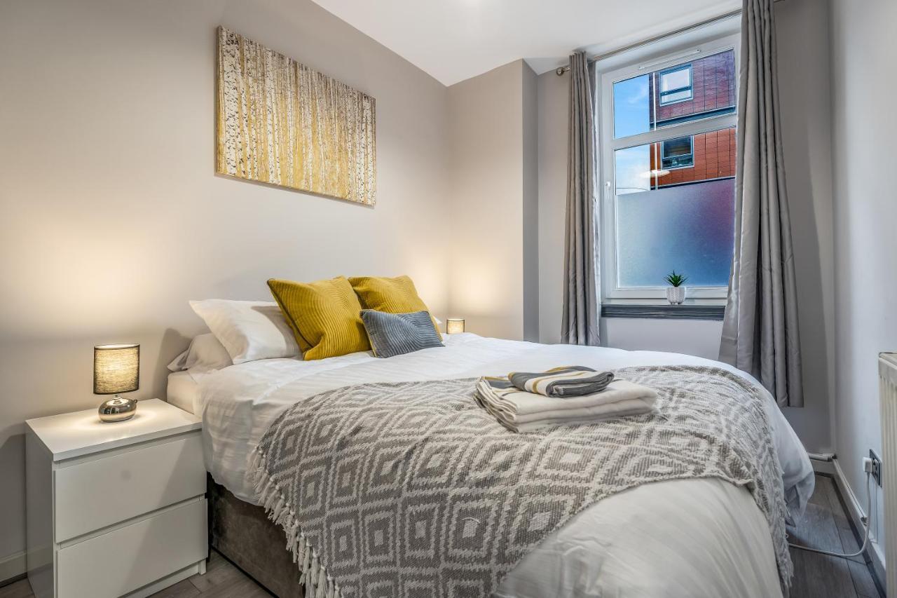 Private Ground Floor Main Door Entrance - Spacious 2 Bedroom Property - The Shore, Leith Edimburgo Exterior foto