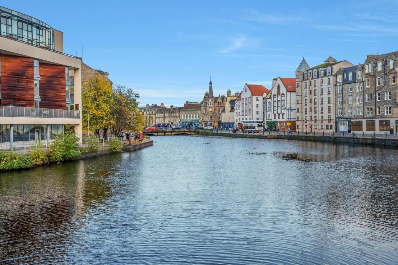 Private Ground Floor Main Door Entrance - Spacious 2 Bedroom Property - The Shore, Leith Edimburgo Exterior foto
